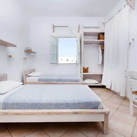 Harama Schinousa Apartment
