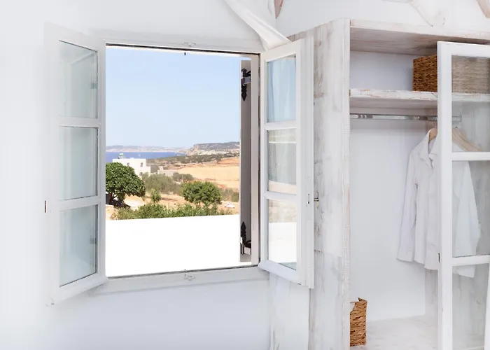 Harama Schinousa アパート Schoinoussa