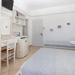 Harama Schinousa * Schoinoussa