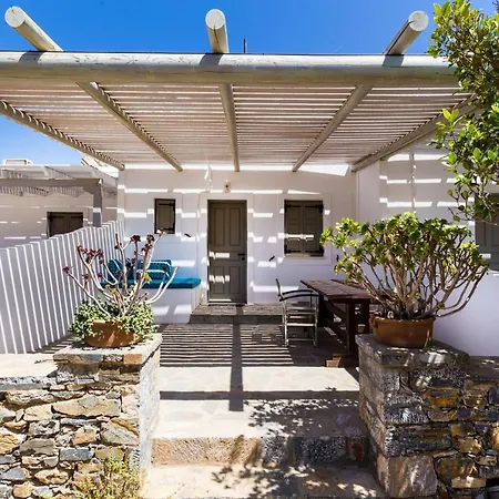 Harama Schinousa Schoinoussa