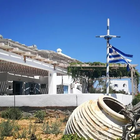 Apartment Harama Schinousa