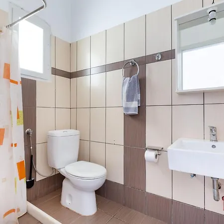 Harama Schinousa Schoinoussa