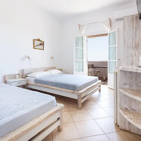 Apartment Harama Schinousa *