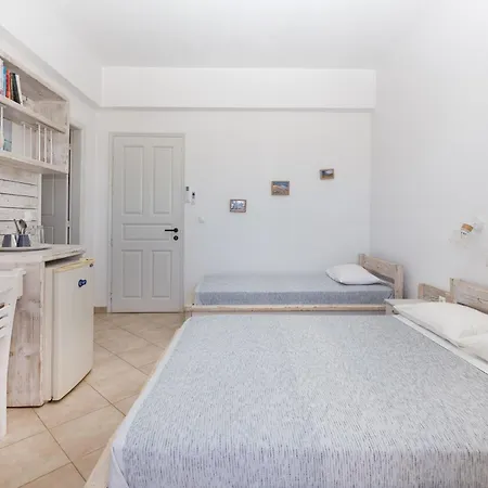 شقة Harama Schinousa *