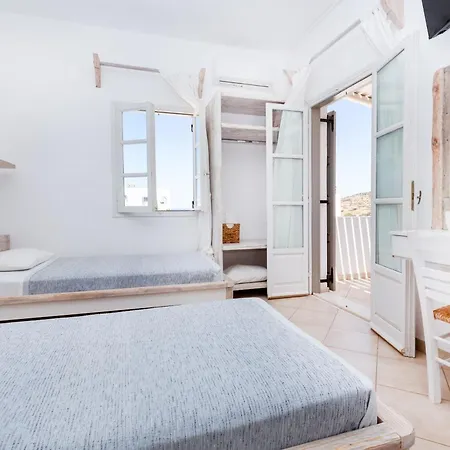 Apartment Harama Schinousa