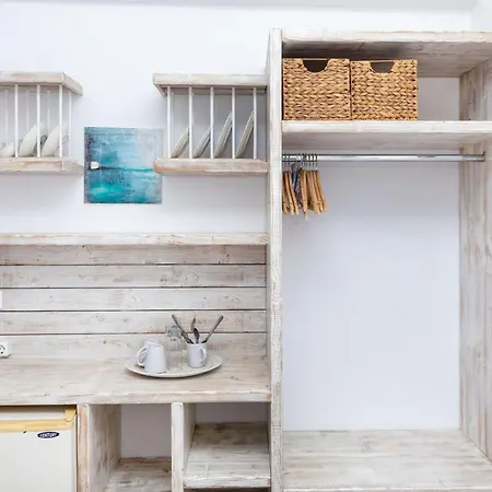 شقة Harama Schinousa *