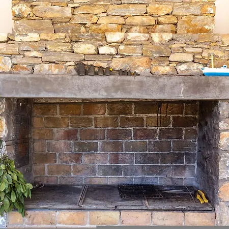 Harama Schinousa Schoinoussa