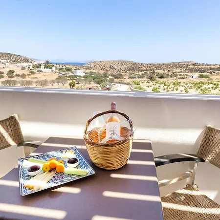 Apartment Harama Schinousa