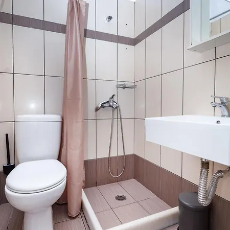 Harama Schinousa * Schoinoussa