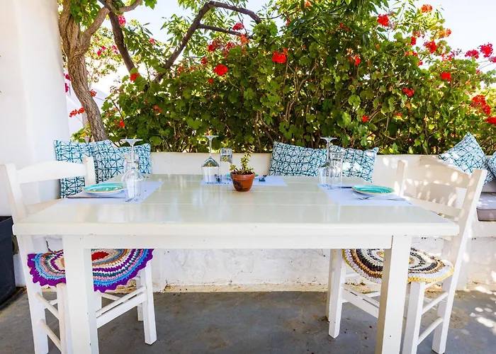 Harama Schinousa * Schoinoussa